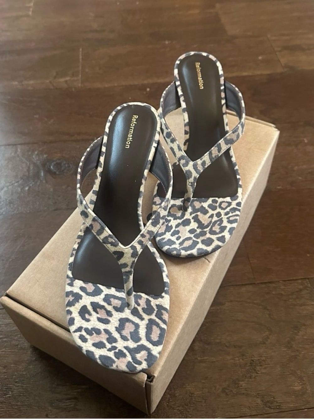 Reformation Sophie  Leopard-Print Suede Sandals 7.5 Brand New - Picture 3 of 14